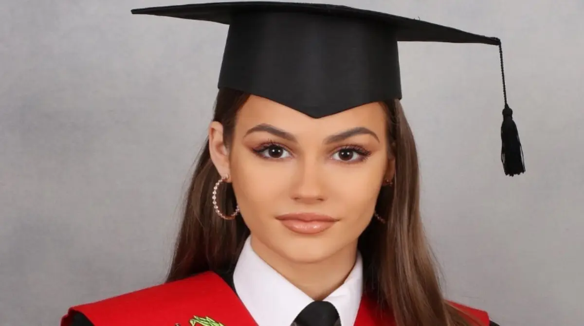 Nadia terminó la universidad para convertirse en licenciada en Derecho con especialidad en Criminología, carrera que ejercerá además de modelaje y de ser influencer.