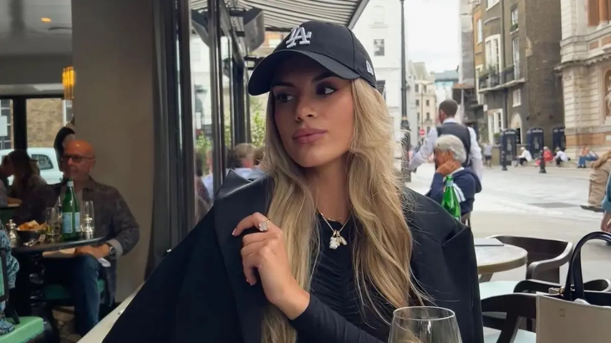 Nació en 2002 y desde hace ya algunos años se ha desenvuelto en el mundo del modelaje.