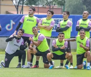Jesús Corona anticipa la salida de Cruz Azul de uno de sus compañeros, ¿de quién se trata?