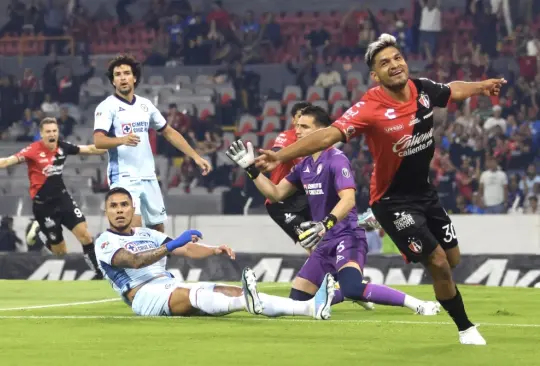 Mudo Aguirre le metió gol a Cruz Azul.