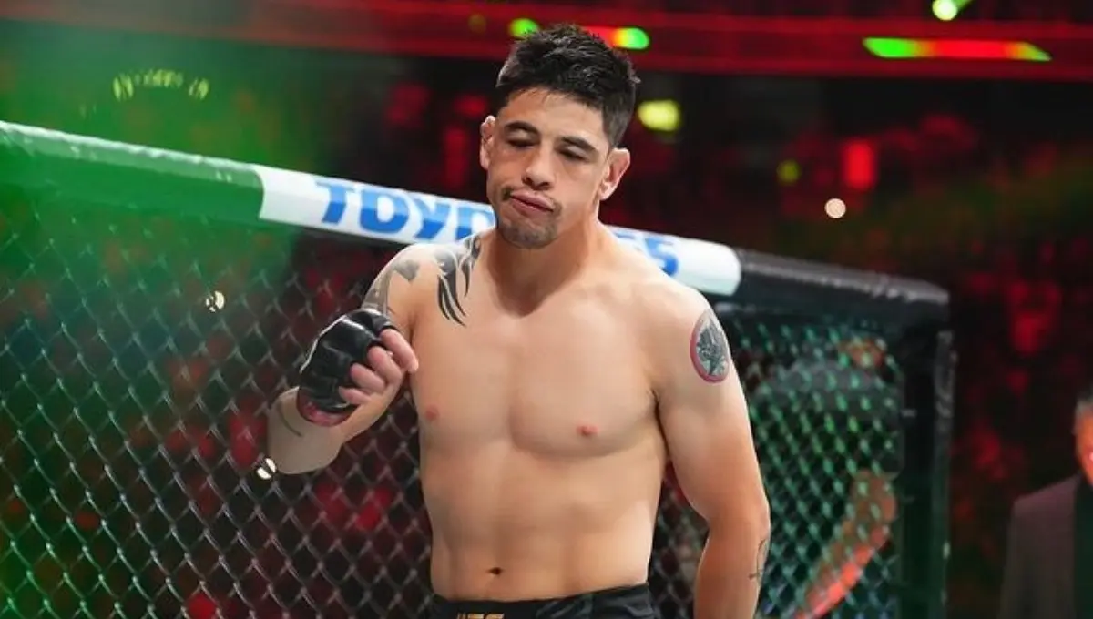 Brandon Moreno sufrió su segunda derrota consecutiva en UFC México, cayendo por decisión unánime ante Lone’er Kavanagh. 
