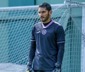 Jesús Corona revienta a directiva de Cruz Azul y los acusa de "no decirles las cosas de frente"