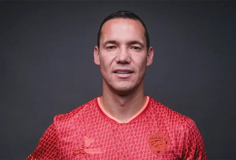 Cruz Azul present&oacute; a Jes&uacute;s Due&ntilde;as y los aficionados respondieron con burlas