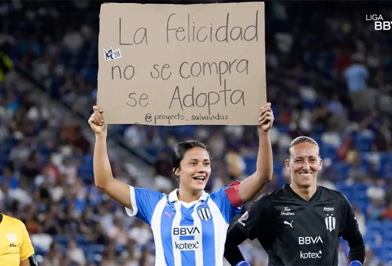 Las Rayadas se lucieron con la promoci&oacute;n de la adopci&oacute;n de perritos.