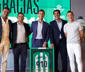 Presidente del Betis amenaza EN VIVO a Rayados tras fichaje de Sergio Canales