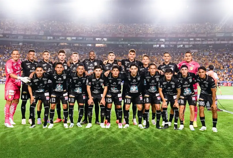 Le&oacute;n pudo realizar el viaje a Los &Aacute;ngeles luego de quedar varados