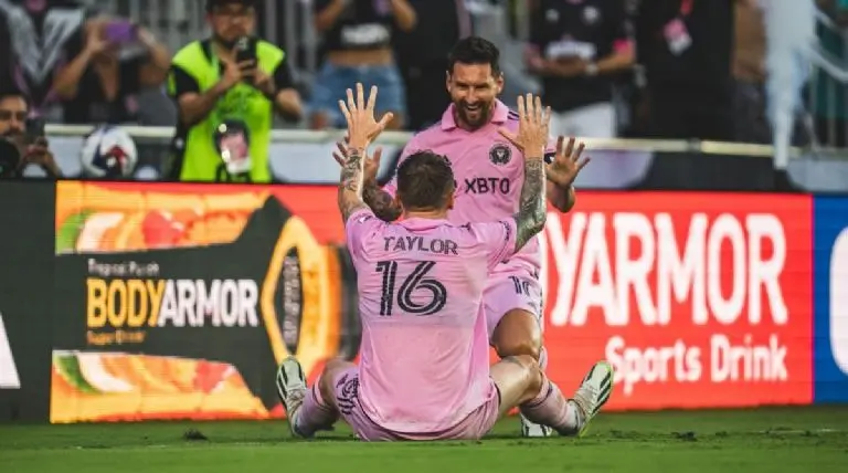 Lionel Messi marcó un doblete ante Atlanta en Leagues Cup. Galería Referee