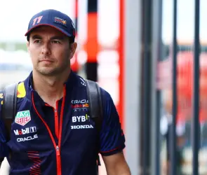 Checo Pérez: Director de Mercedes revienta a Red Bull por ´mantener´ al mexicano, ¿por qué?