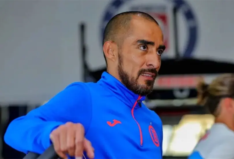 El exjugador de Cruz Azul aprovech&oacute; que est&aacute; fuera del equipo para dar su opini&oacute;n sobre la situaci&oacute;n que vive el club.