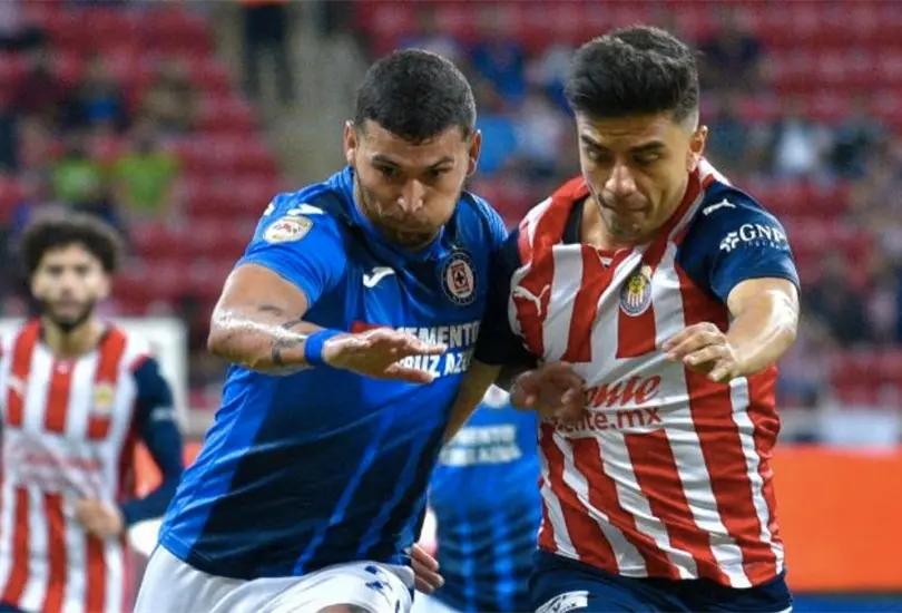 Cruz Azul ir&iacute;a por la contrataci&oacute;n de un futbolista completamente inesperado de Chivas.