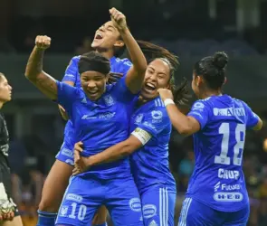 Mia Fishel guía la victoria de Tigres Femenil ante América en el Campeón de Campeones