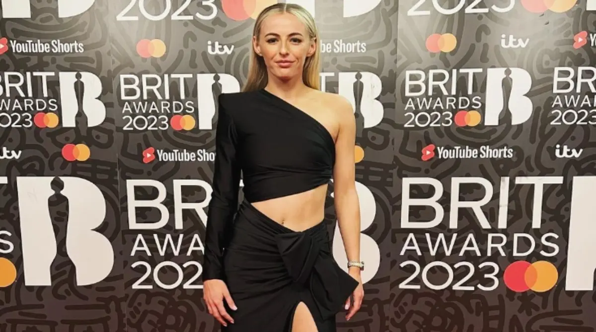 Kelly se ha convertido en una sobresaliente de Inglaterra, por lo que tambi&eacute;n ha tomado el rol de figura p&uacute;blica que ostenta un reconocimiento muy importante a su corta edad: a lo largo de su carrera y como cobradora profesional de penales, solo ha fallado uno en toda su trayectoria.