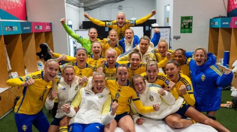 Las suecas buscan el primer lugar que les ha sido arrebatado en la copa. Instagram @swewnt