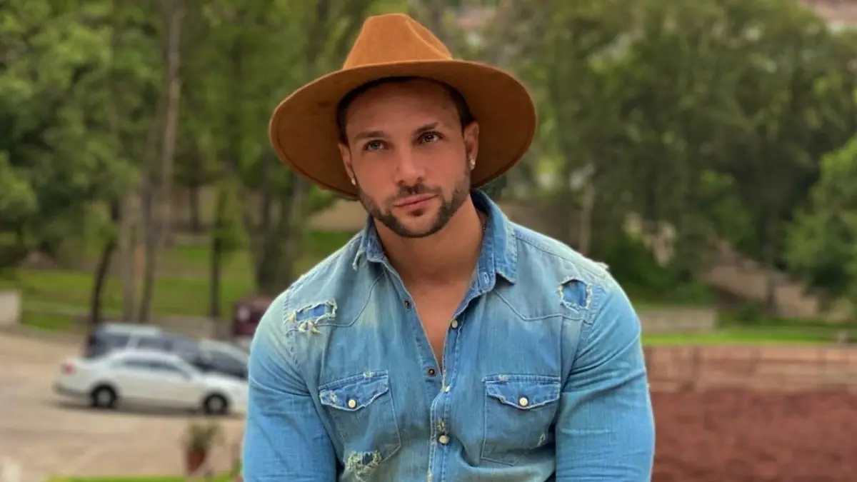 Otro de sus puntos fuertes fue la relación que formó con Wendy Guevara, quien sería la ganadora del reality show al final.