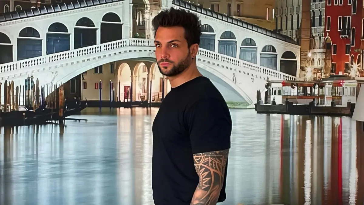 Fue uno de los mejores concursantes en el programa 'Guerreros', tanto que lo hicieron capitán de un equipo en la siguiente temporada, después también se sumó a 'Reto 4 Elementos'.