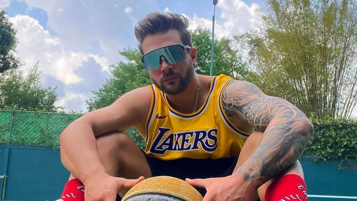 Actualmente el también exfutbolista suma más de 4 millones de seguidores sólo en su cuenta de Instagram.