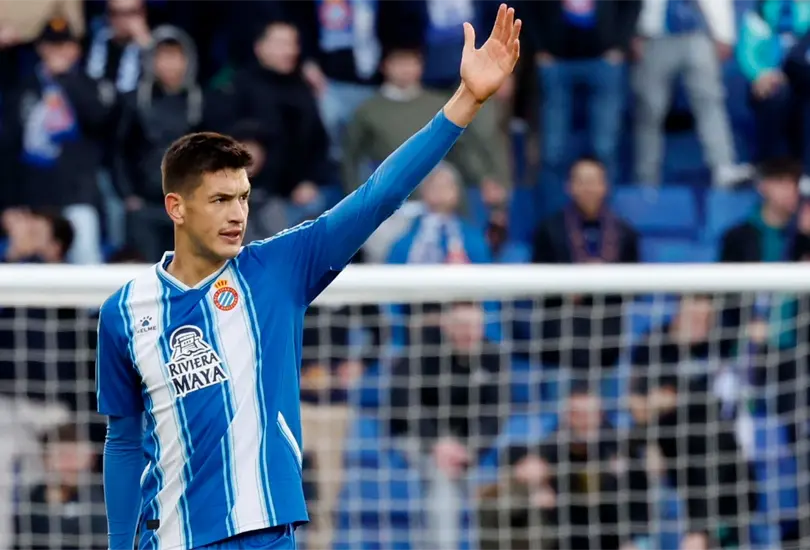 César Montes ya tendría una oferta para ser refuerzo de otro equipo en España César Montes ya tendría una oferta para ser refuerzo de otro equipo en España