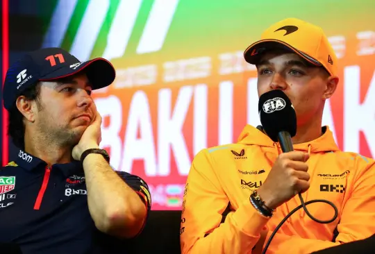 El director de McLaren le mandó una indirecta a Checo Pérez por sus actuaciones con Red Bull en 2023