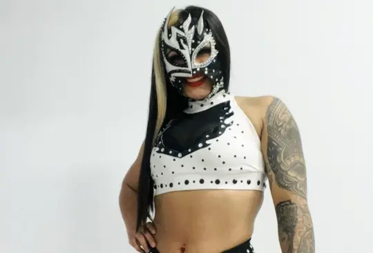 La luchadora mexicana hizo oficial su nueva faceta mediante redes sociales y sus seguidores lo agradecieron.