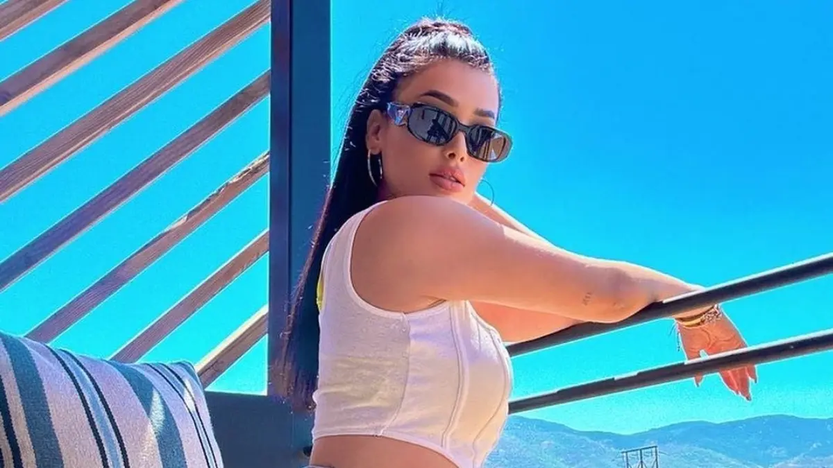 Ha estado en otros programas como Guerreros, donde incluso pudo coincidir con m&aacute;s personajes famosos como Nicola Porcella.