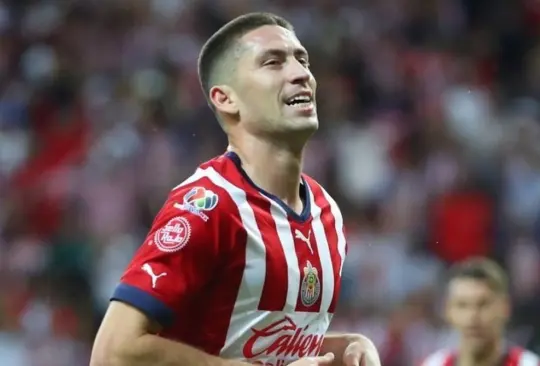 Santiago Ormeño no la pasó muy bien dentro de Chivas.