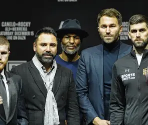 Canelo Álvarez DESTROZA a De La Hoya luego de críticas por rivales y jugar golf