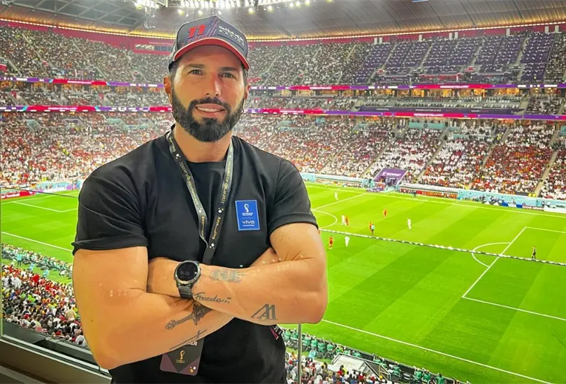 El creador de contenido carg&oacute; contra los jugadores de su equipo y despu&eacute;s renunci&oacute; a su cargo en la liga.