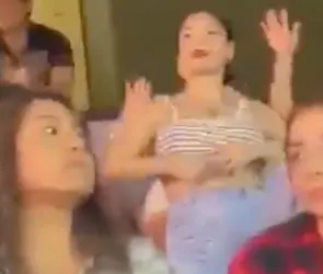 Aficionada se viraliza por mostrar de más en partido de Sultanes de Monterrey (VIDEO)