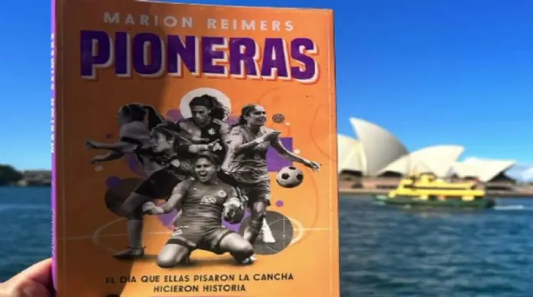 Este es el libro próximo a publicarse, en el que se habla de la historia de la Liga MX Femenil y sus primeras jugadoras. Instagram @lareimers