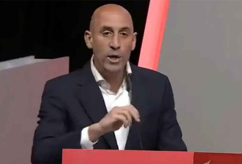 El presidente de la federaci&oacute;n espa&ntilde;ola asegur&oacute; que su beso con Jennifer Hermoso fue con consentimiento.