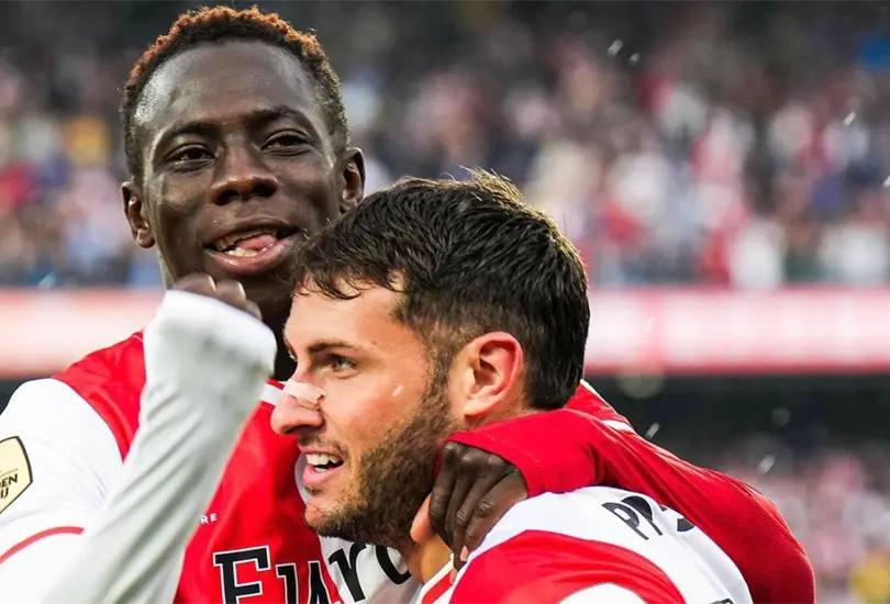 Santiago Gim&eacute;nez anot&oacute; un doblete en el triunfo del Feyenoord