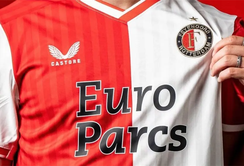 Feyenoord ya confirm&oacute; que contrat&oacute; a un centro delantero de cara a la siguiente temporada de manera sorpresiva.