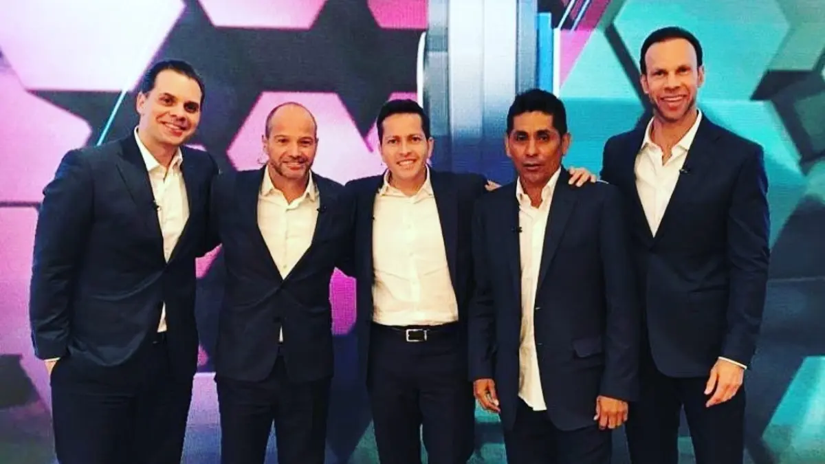 De ´Doctor´ para Luis García a ´Francois Memé´ y ´Factor´ para Guillermo Ochoa y Diego Lainez respectivamente, los sobrenombres que ha colocado del comunicador a varias figuras del futbol mexicano son muy recordados. 