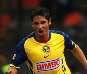 América confirma el fichaje de Ángel Reyna