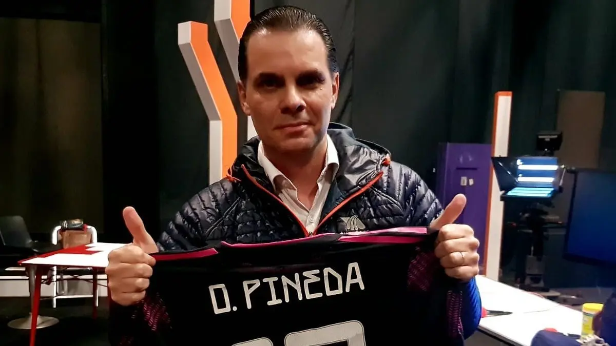 Christian Martinoli ha sobresalido en los medios de comunicación en México por su estilo único de narrar, donde ha puesto peculiares apodos a futbolistas y compañeros de TV Azteca. 