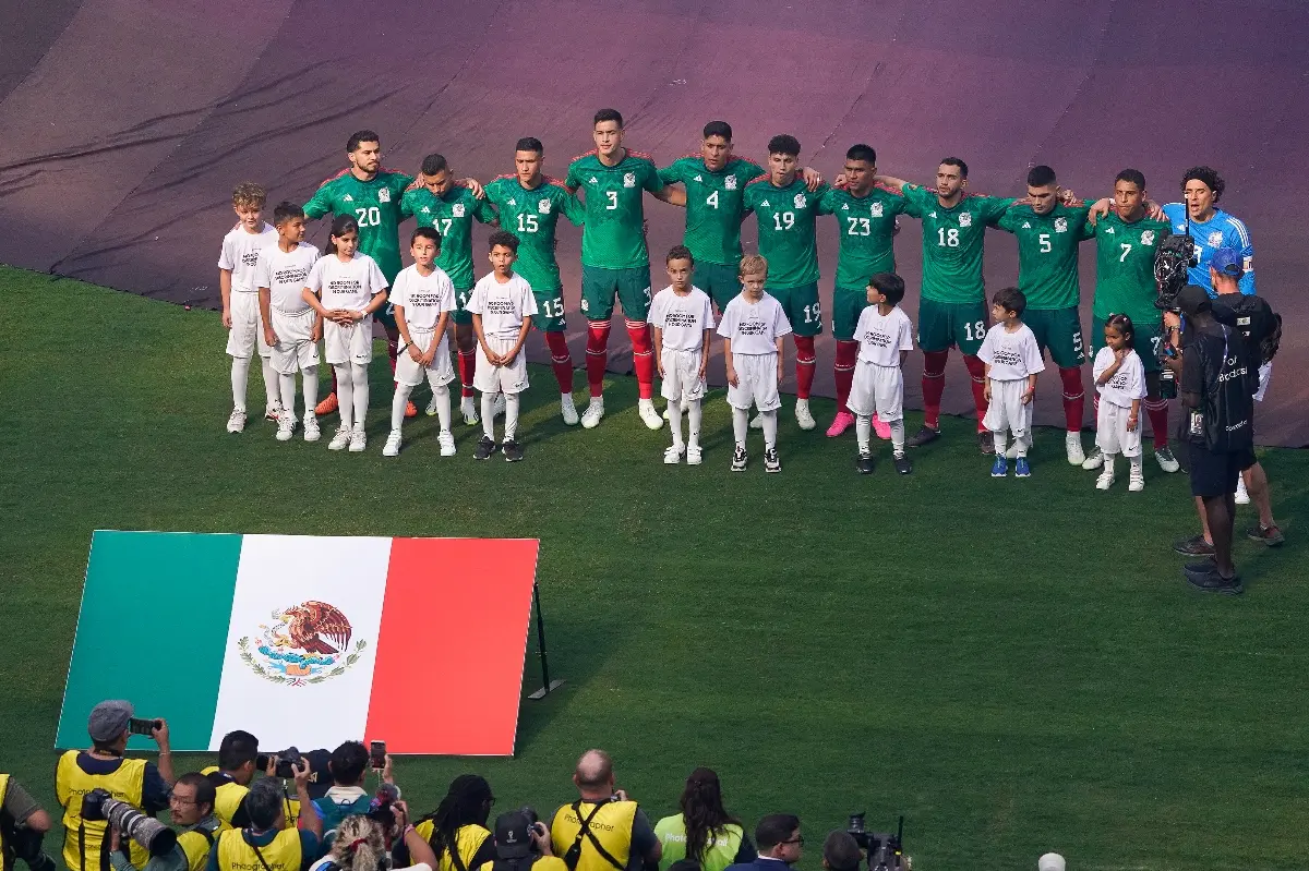 BONUS – PARTIDOS SELECCIÓN MEXICANA: Christian Martinoli le puso el apodo de ´moletour´ a los encuentros del Tri que se juegan en Estados Unidos porque los ´compara´ con una gira de conciertos en la industria de la música. 