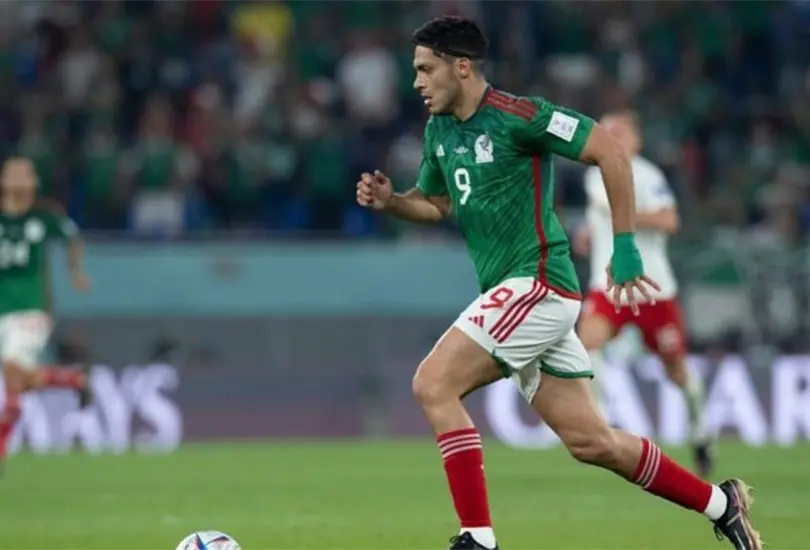 El mexicano mencion&oacute; en entrevista que en Inglaterra reconocen m&aacute;s su trabajo.