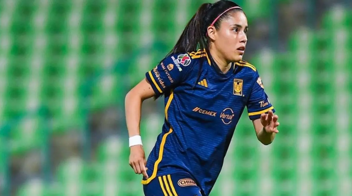 No cabe duda de que Lizbeth Ovalle es una de las jugadoras favoritas de la afición de Tigres, tanto varonil como femenil, ya que la jugadora demuestra que siempre va a ir al frente por más que el resultado no sea favorable, ya que ha jugado varios partidos con rivales internacionales, como las del Real Madrid.