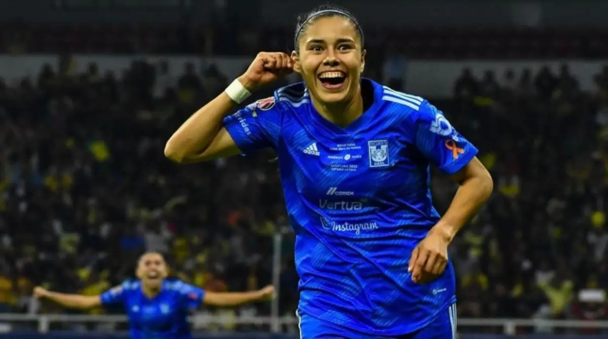 Lizbeth Ovalle lleva toda su vida en Tigres Femenil y nuevamente renovó su contrato con el que llama 'equipo de sus amores'. 