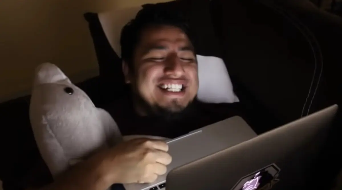 Las reacciones y sketches que realizó en algún momento, con el paso del tiempo se convirtieron en plantillas de memes o simples respuestas en referencia a él.