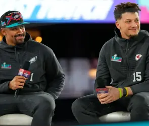 NFL: Mahomes y los otros jugadores mejor pagados para la temporada 2023 (FOTOS)