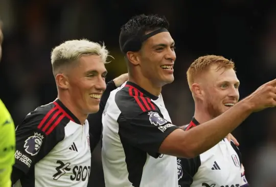 Raúl Jiménez tuvo su primer partido como titular con el Fulham y le mandó un mensaje a sus detractores con su estreno goleador.