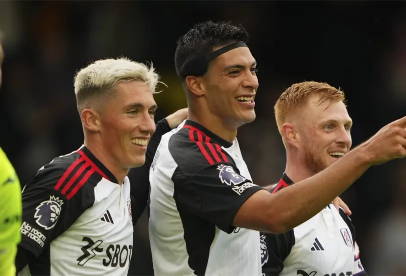 Ra&uacute;l Jim&eacute;nez tuvo su primer partido como titular con el Fulham y le mand&oacute; un mensaje a sus detractores con su estreno goleador.
