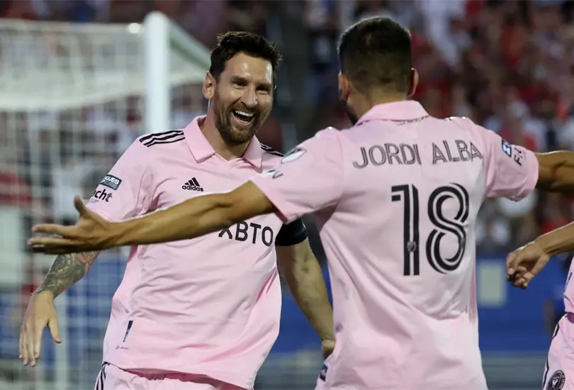 Lionel Messi volvi&oacute; a brillar en la Leagues Cup para darle el pase a cuartos de final al Inter de Miami pese a ir perdiendo por dos goles.