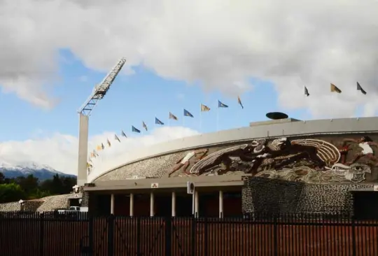 El Estadio Olímpico Universitario es un recinto polémico dentro de México. El Estadio Olímpico Universitario es un recinto polémico dentro de México.