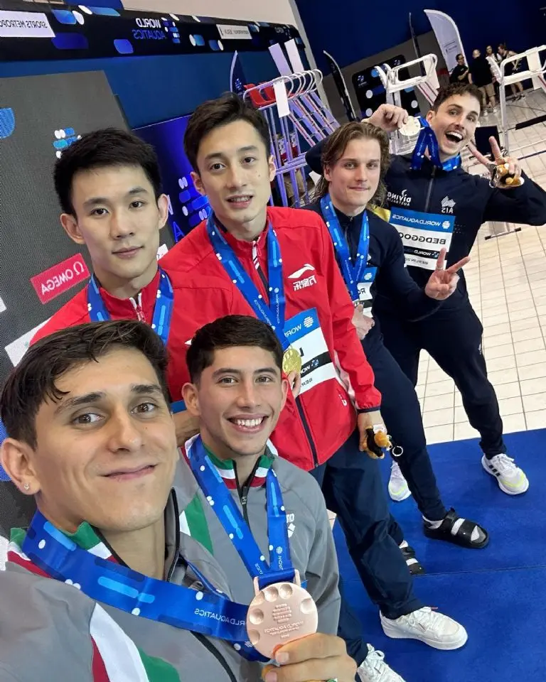 El clavadista obtuvo el bronce en los 10m varonil en la Súper Final de la Copa del Mundo de Clavados<br>@diegoballezaoficial