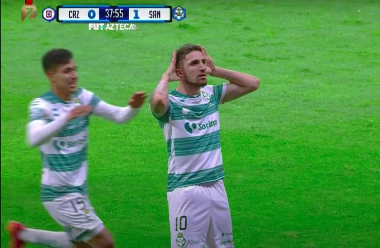 Diego Valdés y su festejo vs Cruz Azul en la Final - Captura de pantalla