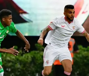 Rayados ofrecería una millonada a Sevilla por ´Tecatito´ Corona, ¿más que Canales?