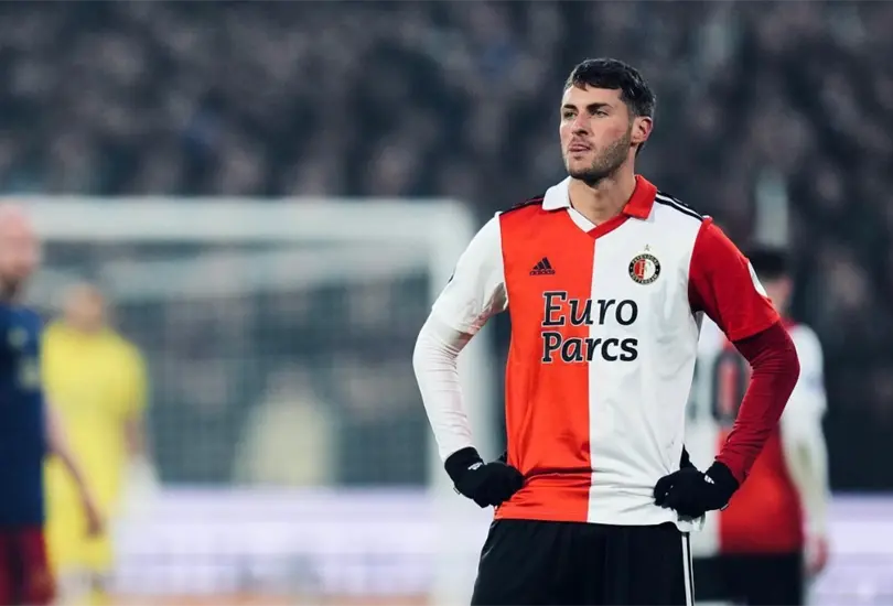Santiago Gim&eacute;nez ha dado detalles sobre una posible salida del Feyenoord.