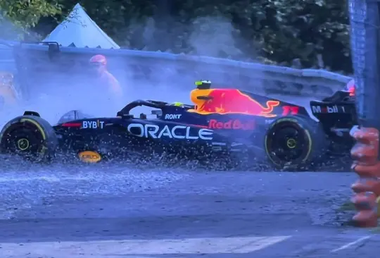 El mexicano terminó impactándose contra el muro en la recta final de las prácticas dentro del circuito de Monza. El mexicano terminó impactándose contra el muro en la recta final de las prácticas dentro del circuito de Monza.